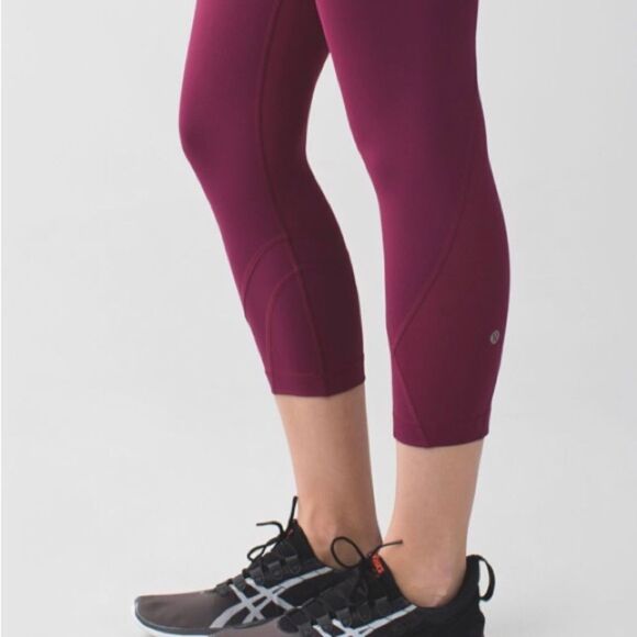 Lululemon run: inspire crop II dashing purple/ace spot jeweled magenta 8 - Picture 6 of 15